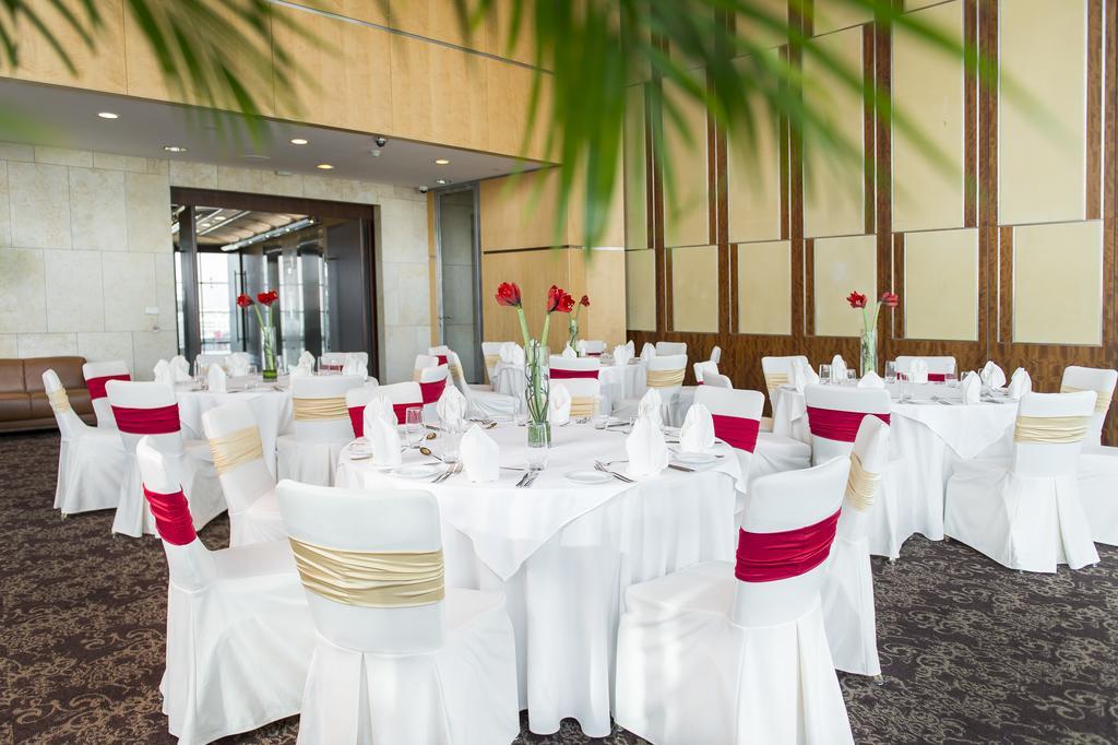 Апарт-готель Burjuman Arjaan By Rotana -