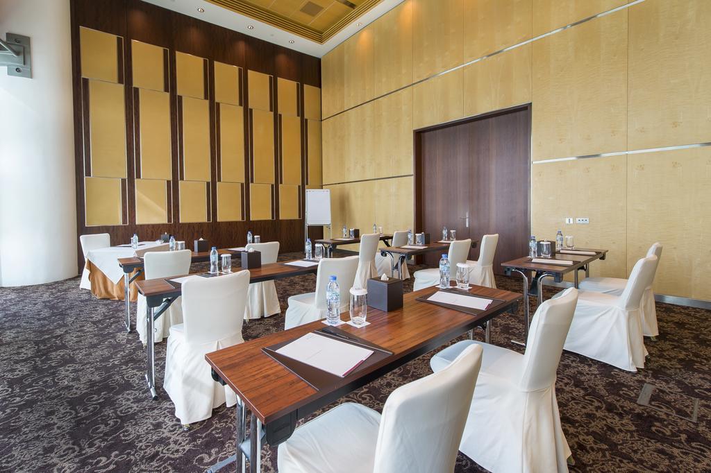 Апарт-готель Burjuman Arjaan By Rotana -